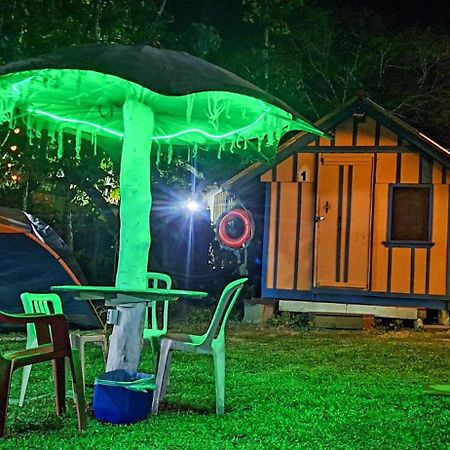 Pousada E Camping Do Clodo Ilha do Mel Exterior foto