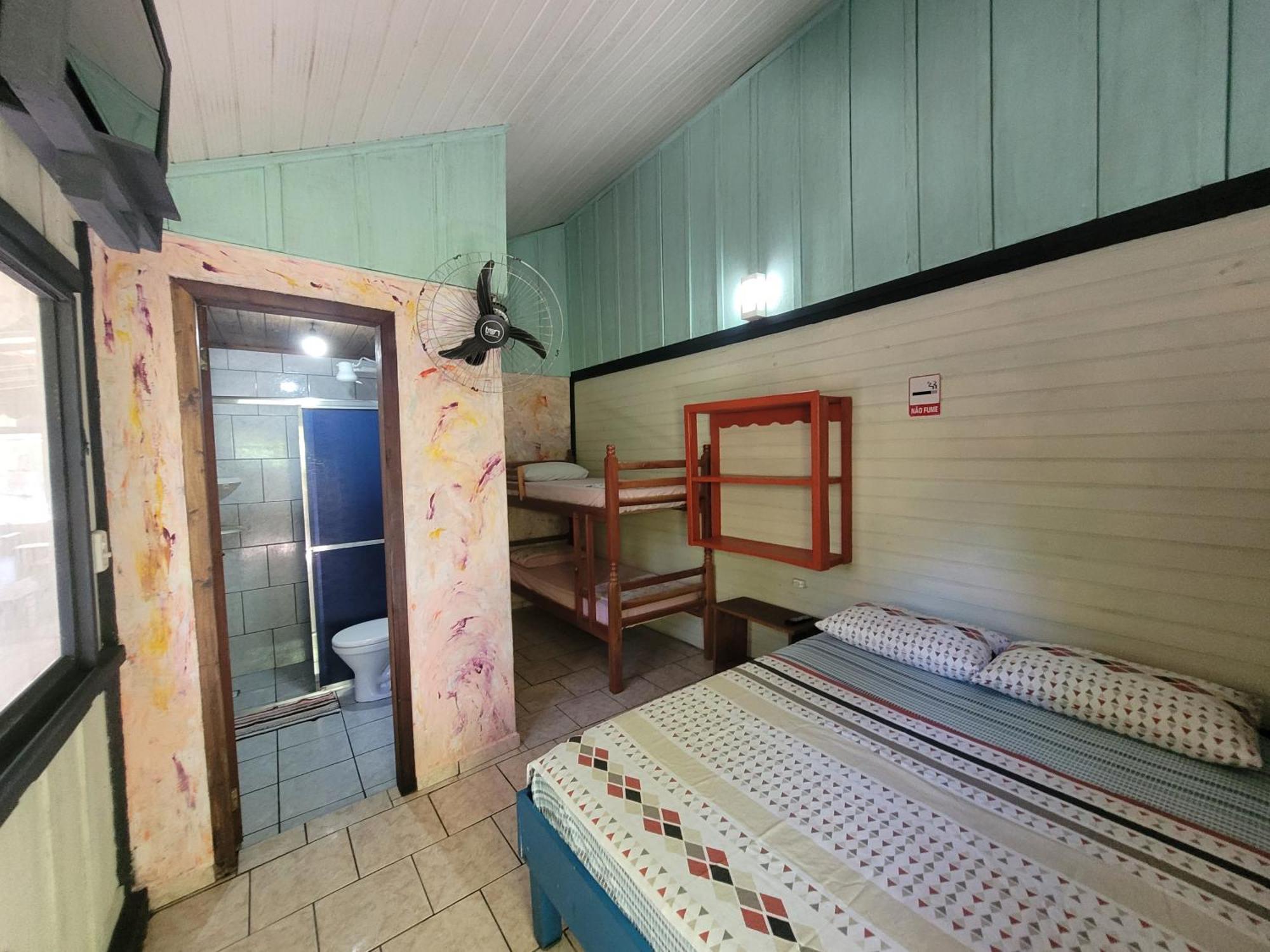 Pousada E Camping Do Clodo Ilha do Mel Exterior foto